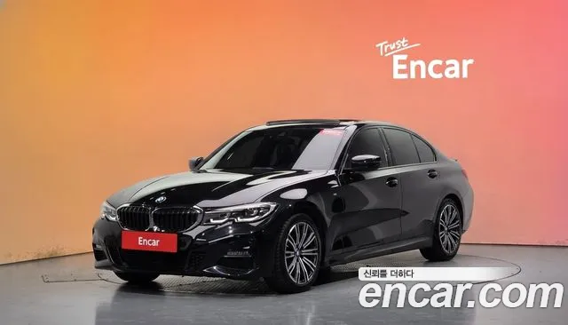 BMW 3-Series 2022 — photo 1