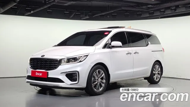 Kia Canival 2019 — photo 1