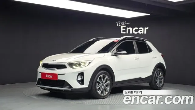 Kia Stonic 2018 — photo 1