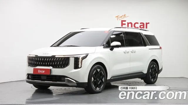 Kia Canival 2025 — photo 1