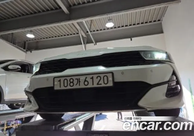 Kia K5 2023 — photo 1