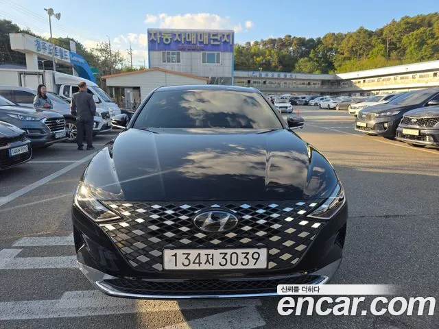 Hyundai Grandeur 2022 — photo 1