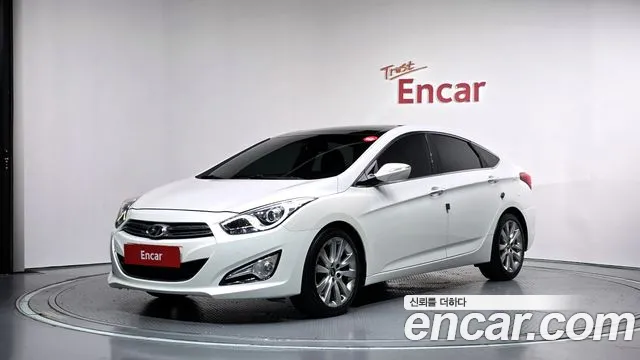 Hyundai i40 2012 — photo 1
