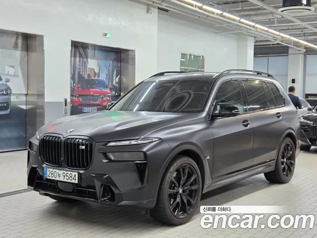 BMW X7 2025 — photo 1