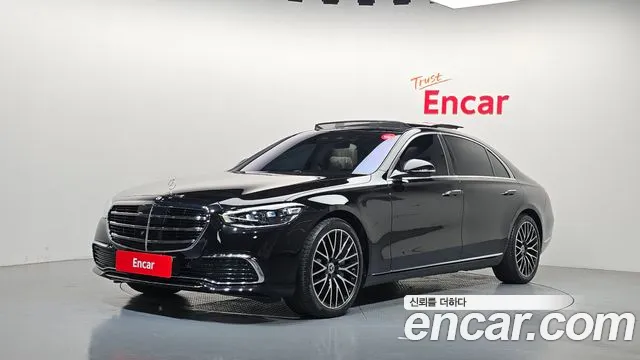 Mercedes-Benz S-Class 2026 — photo 1