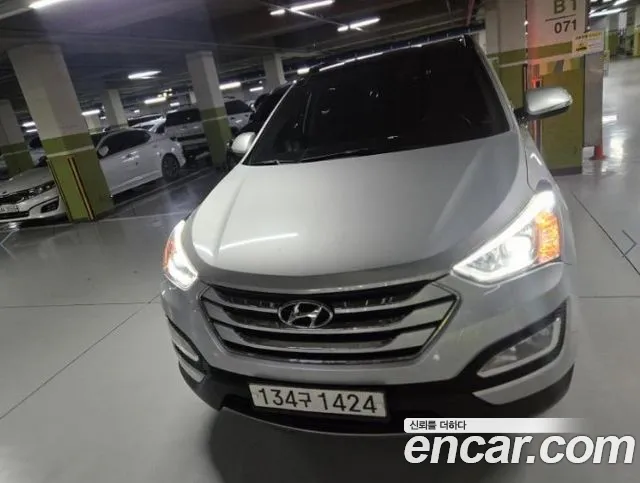 Hyundai Santafe 2015 — photo 1