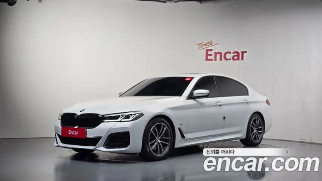BMW 5-Series 2021 — photo 1