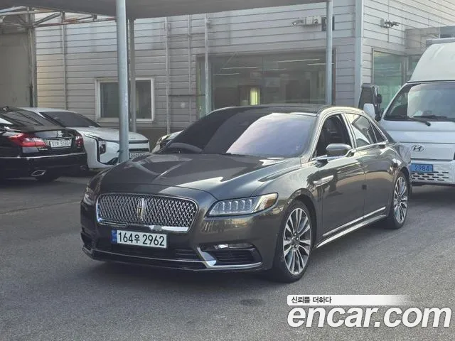 Lincoln Continental 2017 — photo 1