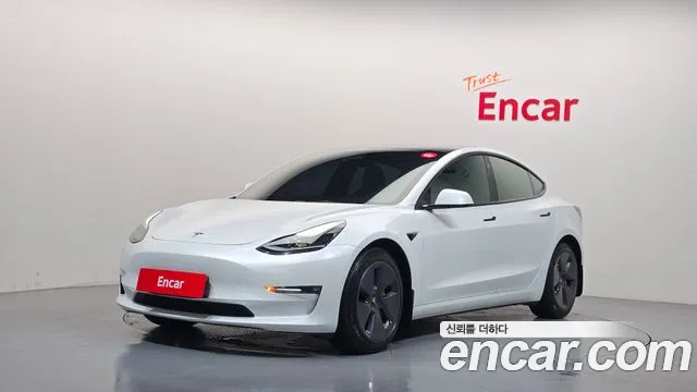 Tesla Model 3 2022 — photo 1