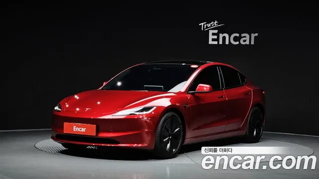 Tesla Model 3 2024 — photo 1