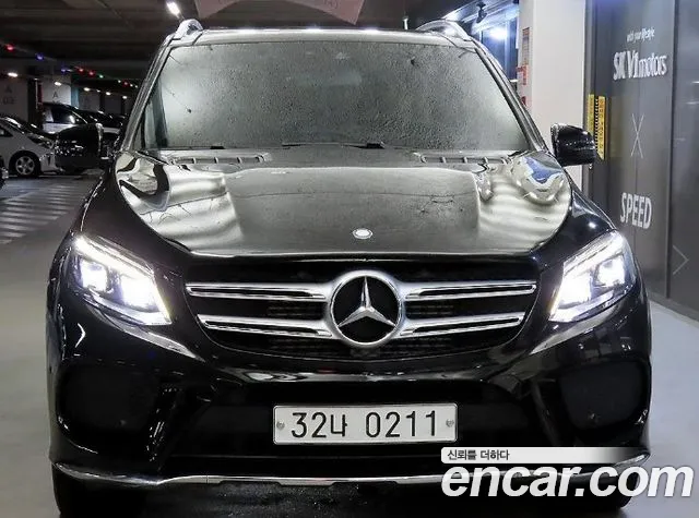 Mercedes-Benz GLE-Class 2017 — photo 1