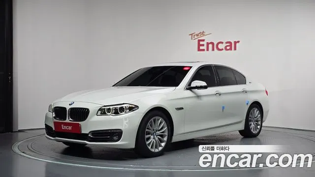 BMW 5-Series 2016 — photo 1