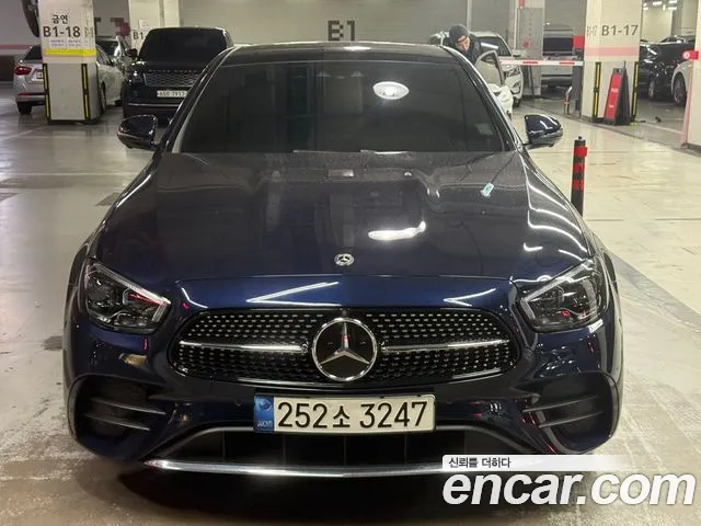 Mercedes-Benz E-Class 2021 — photo 1