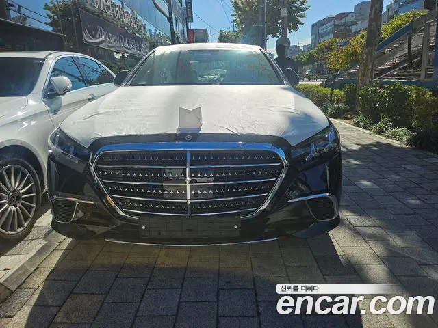 Mercedes-Benz S-Class 2027 — photo 1
