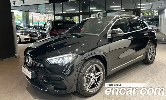 Mercedes-Benz GLA-Class 2026 — photo 1
