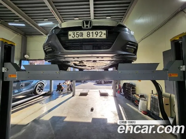 Honda Accord 2018 — photo 1