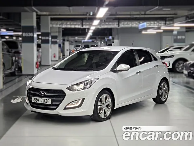 Hyundai i30 2012 — photo 1