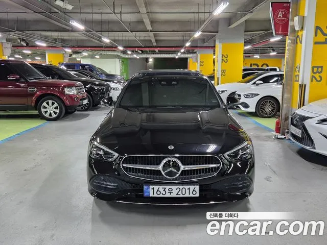 Mercedes-Benz C-Class 2024 — photo 1