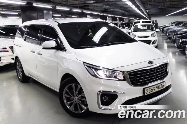 Kia Canival 2020 — photo 1