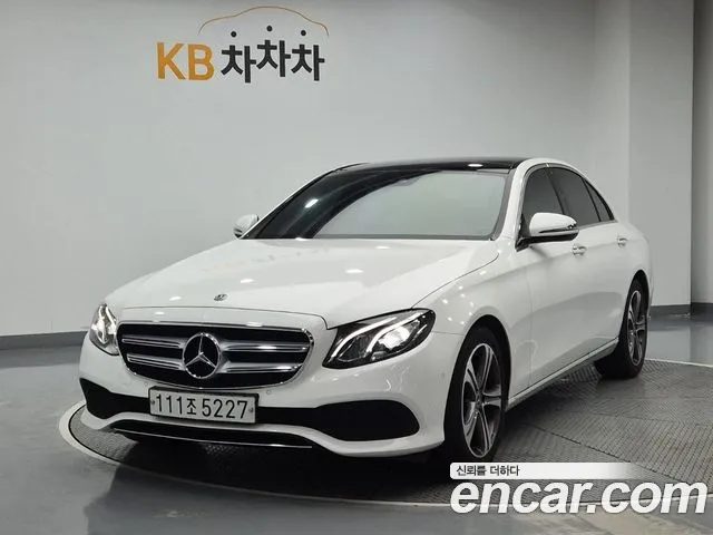 Mercedes-Benz E-Class 2019 — photo 1