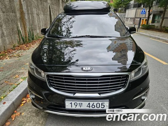 Kia Canival 2015 — photo 1