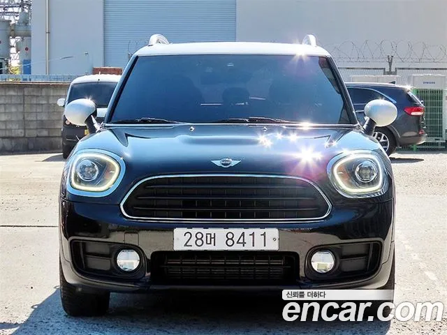 Mini Countryman 2017 — photo 1