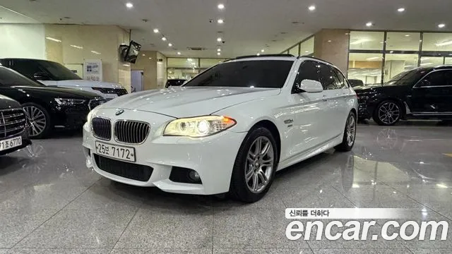 BMW 5-Series 2012 — photo 1