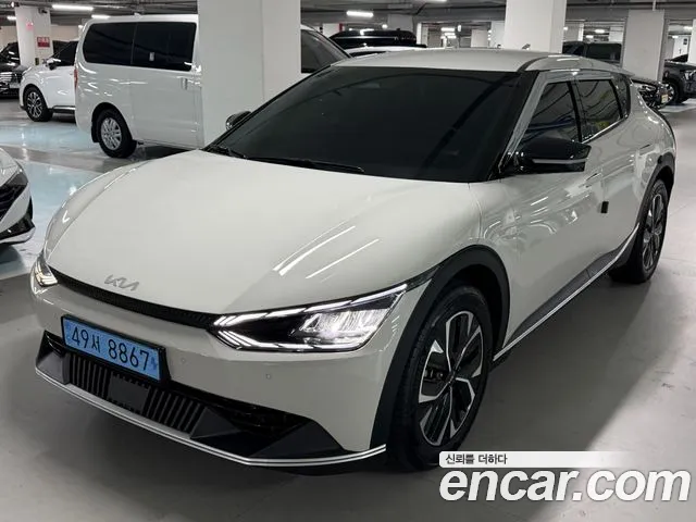 Kia EV6 2023 — photo 1