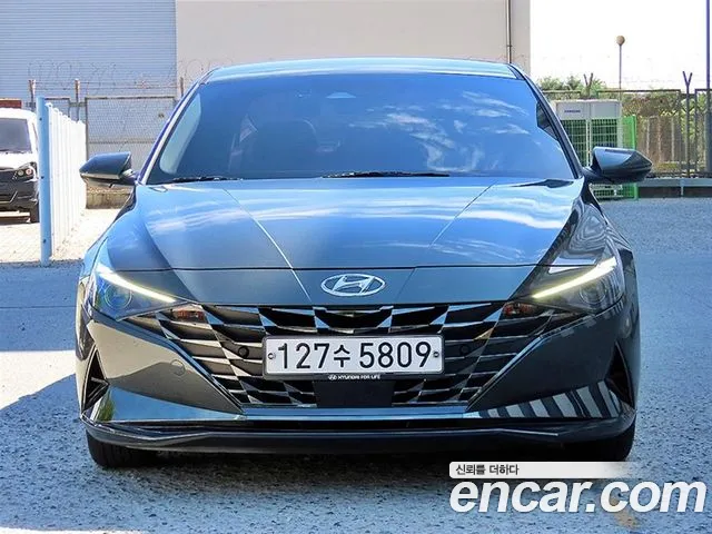 Hyundai AVANTE 2021 — photo 1