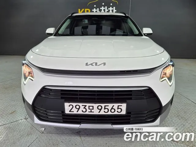 Kia Niro 2022 — photo 1