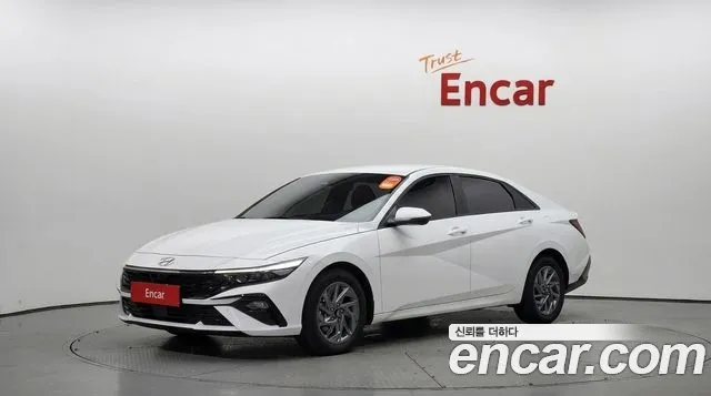 Hyundai AVANTE 2024 — photo 1