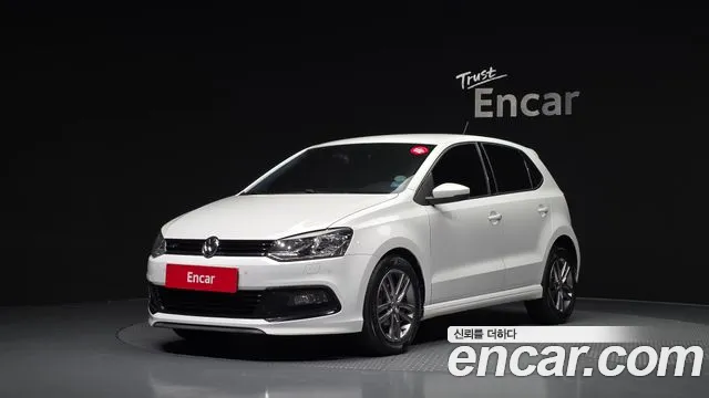 Volkswagen Polo 2016 — photo 1