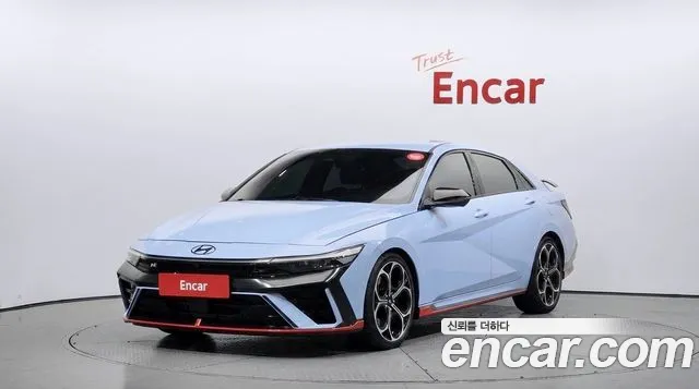 Hyundai AVANTE 2025 — photo 1