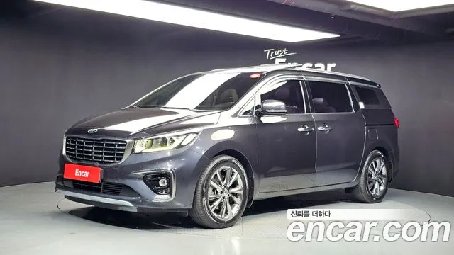 Kia Canival 2019 — photo 1
