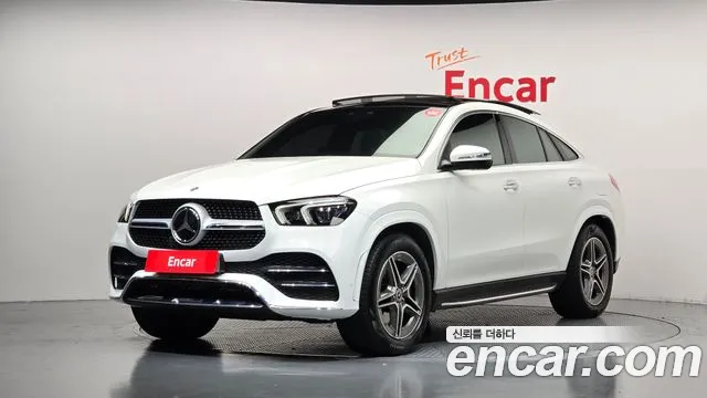 Mercedes-Benz GLE-Class 2022 — photo 1