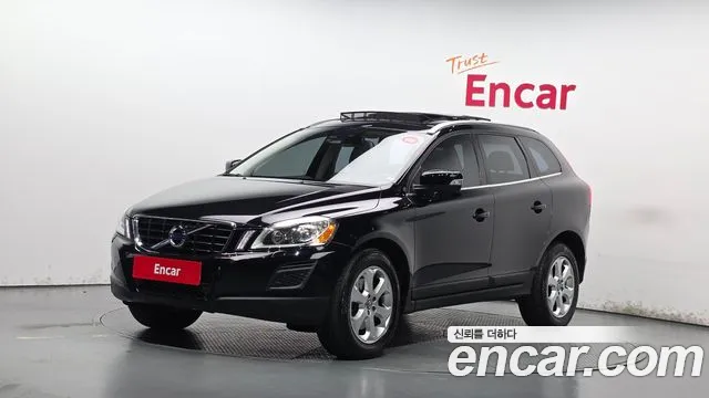 Volvo XC60 2011 — photo 1