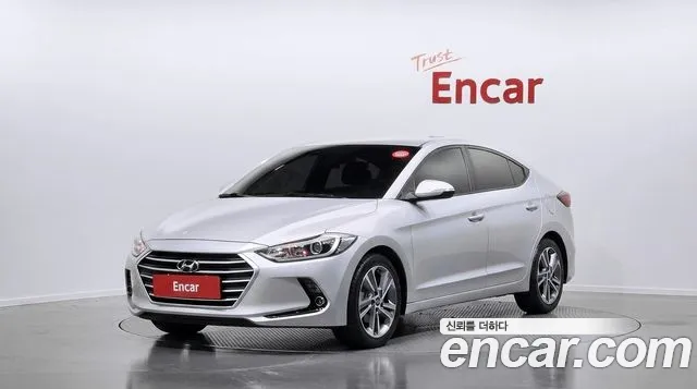 Hyundai AVANTE 2018 — photo 1