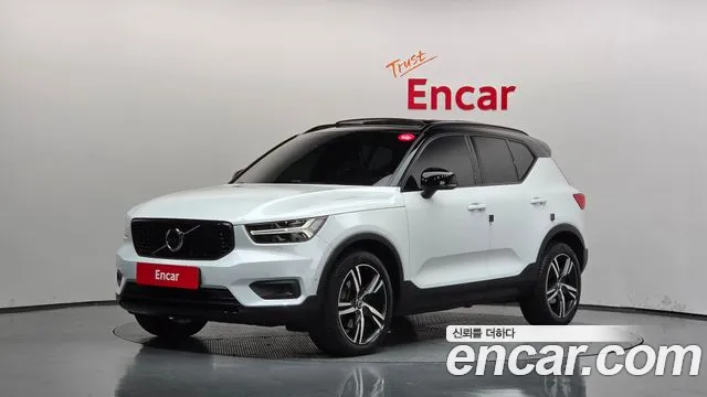 Volvo XC40 2019 — photo 1