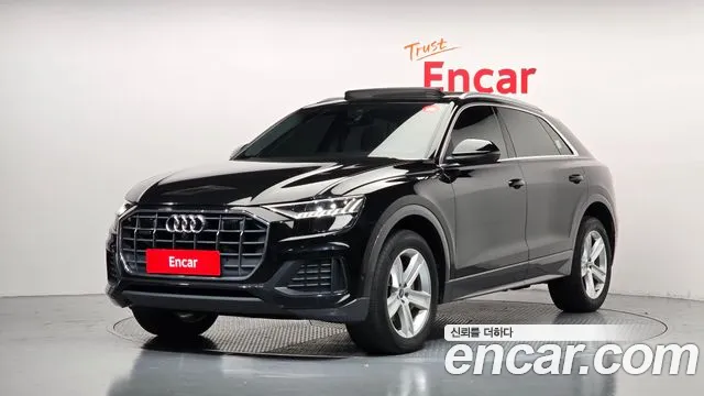 Audi Q8 2022 — photo 1