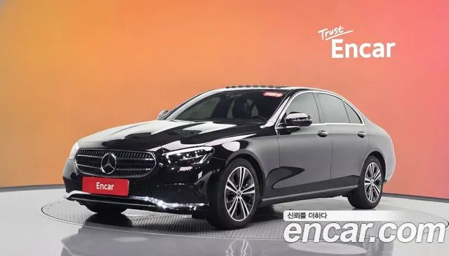 Mercedes-Benz E-Class 2021 — photo 1