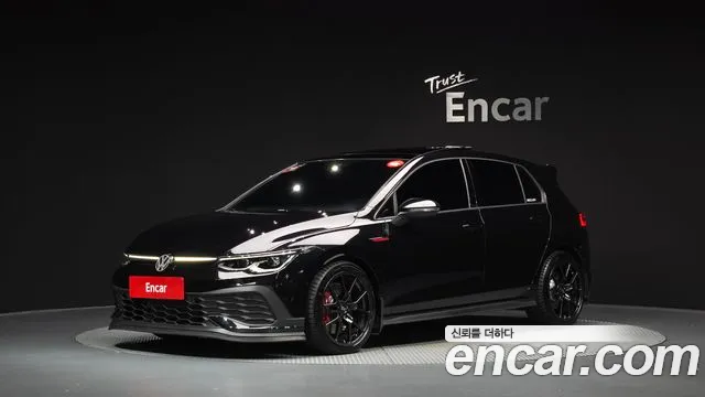 Volkswagen Golf 2023 — photo 1