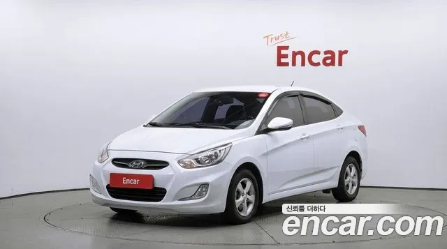 Hyundai Accent 2014 — photo 1