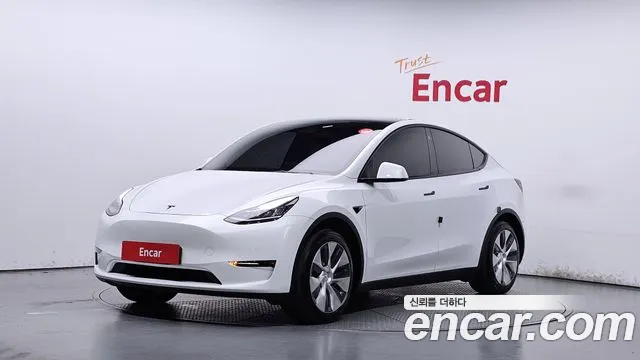 Tesla Model Y 2021 — photo 1