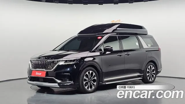 Kia Canival 2022 — photo 1