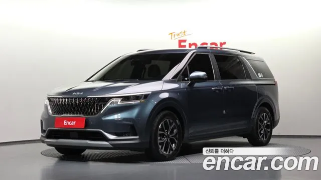 Kia Canival 2022 — photo 1