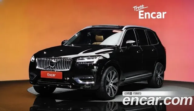 Volvo XC90 2021 — photo 1