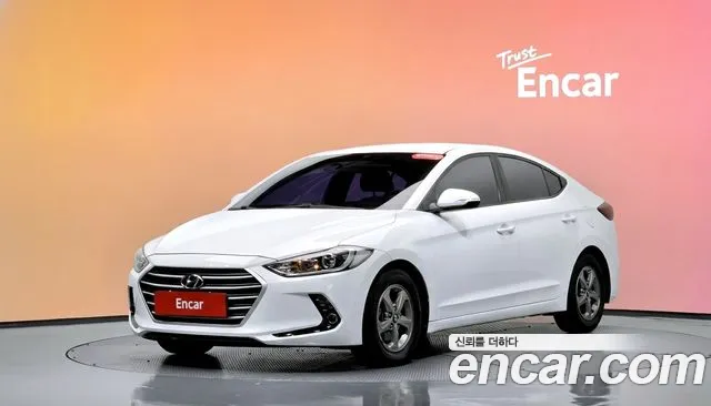 Hyundai AVANTE 2017 — photo 1