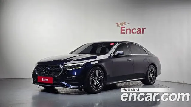 Mercedes-Benz E-Class 2024 — photo 1
