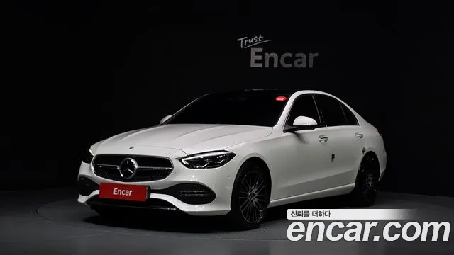 Mercedes-Benz C-Class 2024 — photo 1