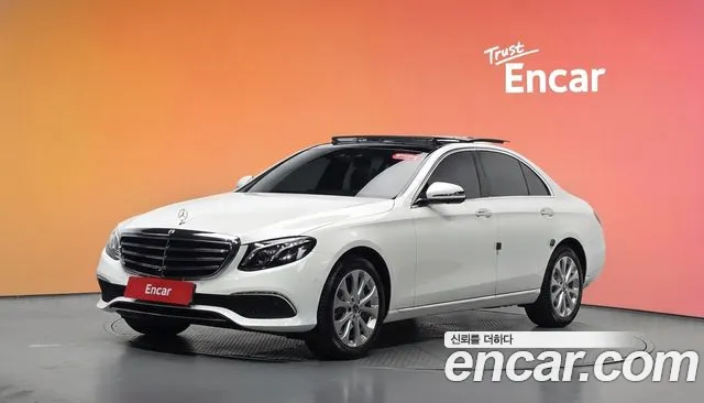 Mercedes-Benz E-Class 2019 — photo 1